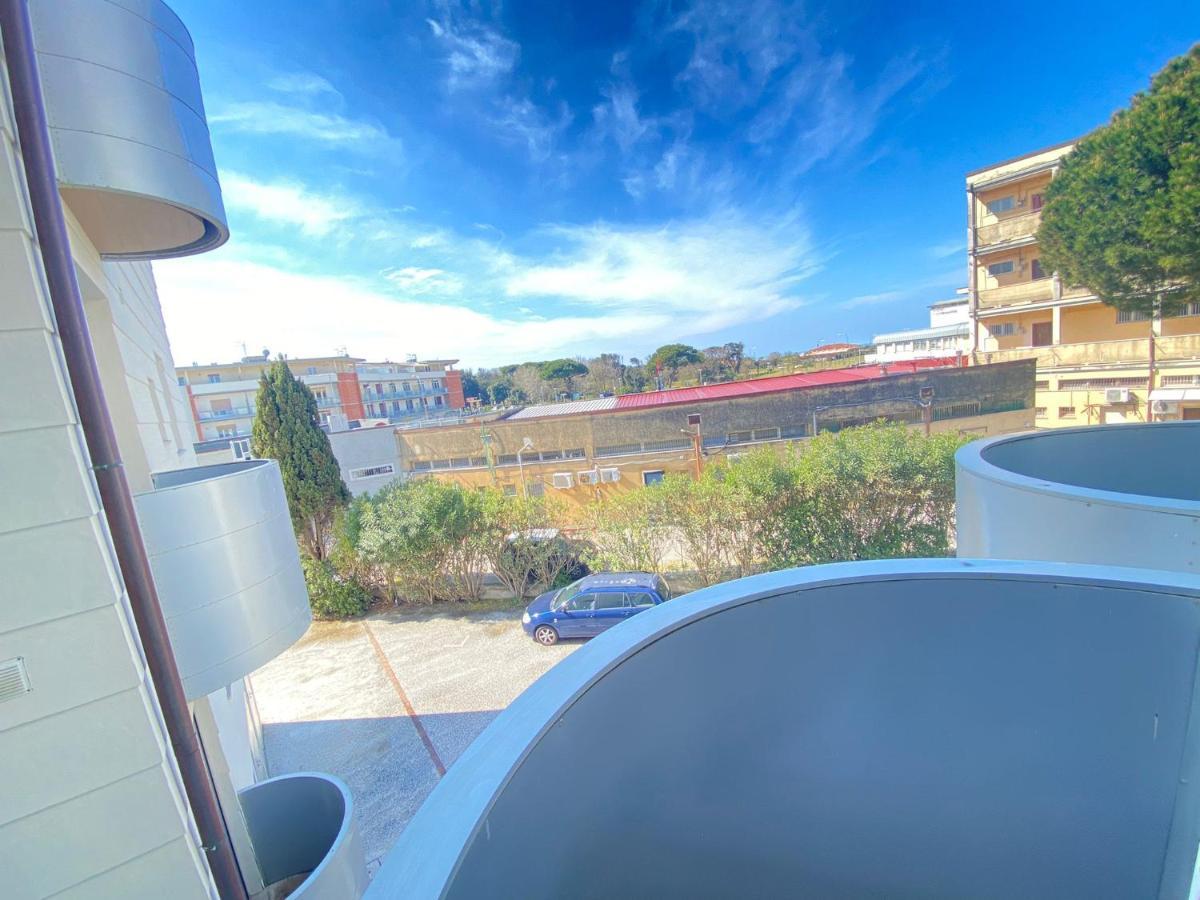 Venere Apartament Tirrenia Exterior photo