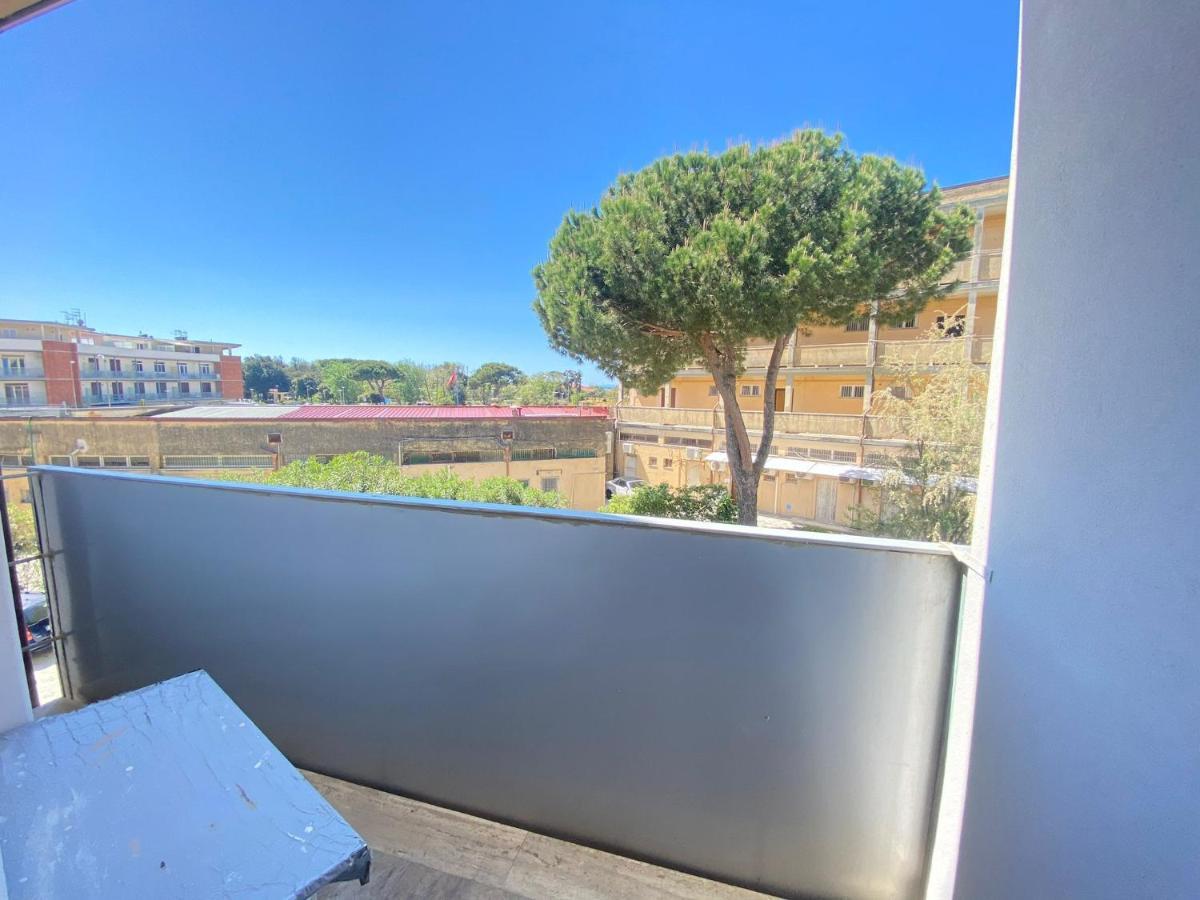 Venere Apartament Tirrenia Exterior photo